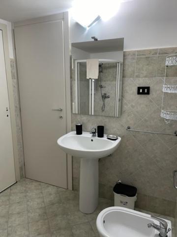 Dimora Nonna Ada Aradeo Exterior foto